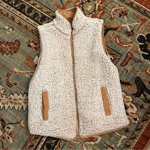 Reversible vest